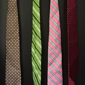 Brooks brothers- Elegant Men's Tie Set - Green, Pink, Red, Brown